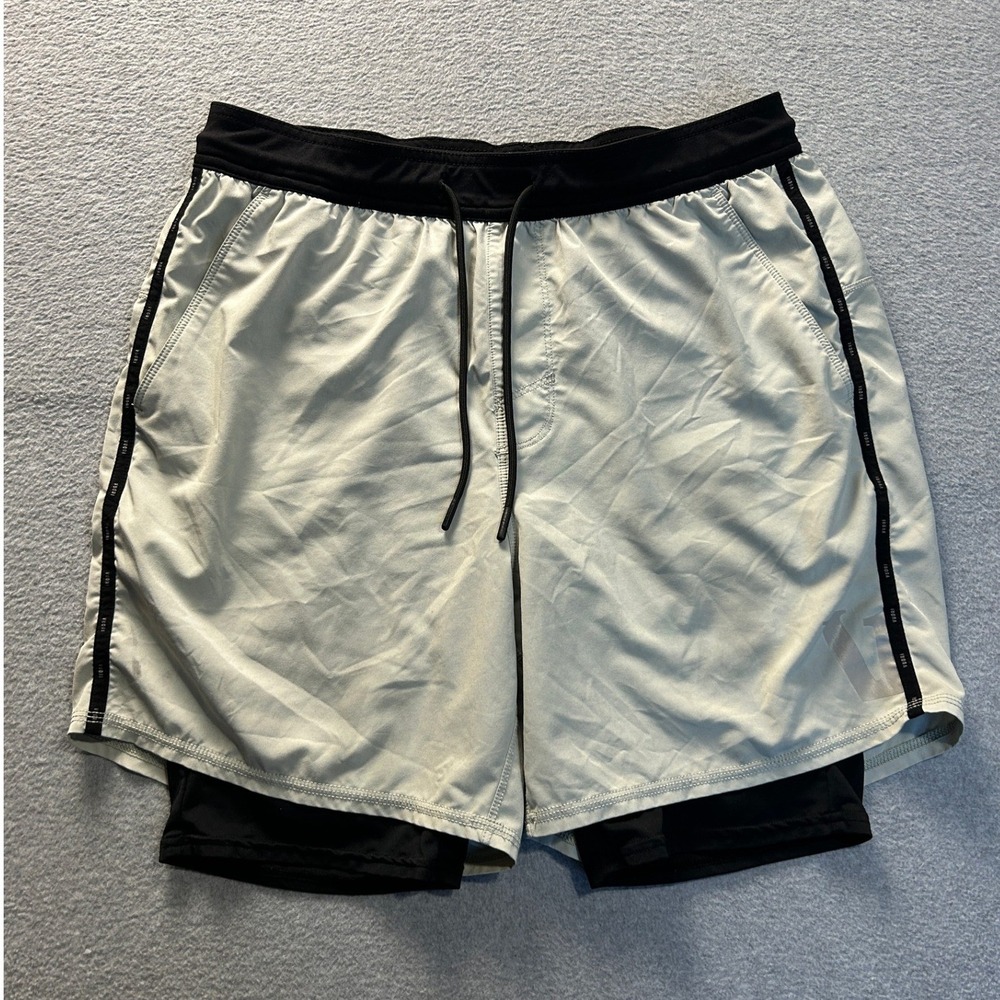 Vuori Training Shorts Mens Medium Gray Black 2-in-1 Lined Performance Running